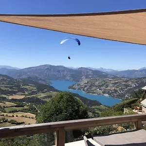 https://paralodge.fr-provencehotel.com