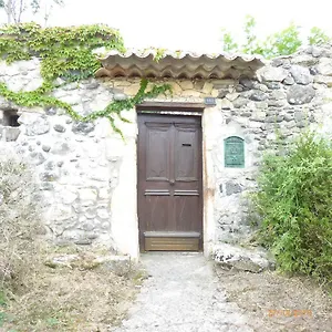 https://malarias-1.hotels-rhonealpes.com